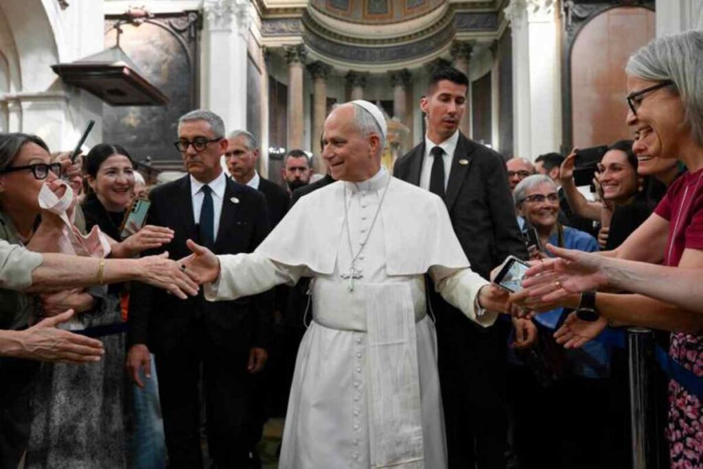 Papa Leone alle Canarie