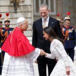 papa con reali spagnoli