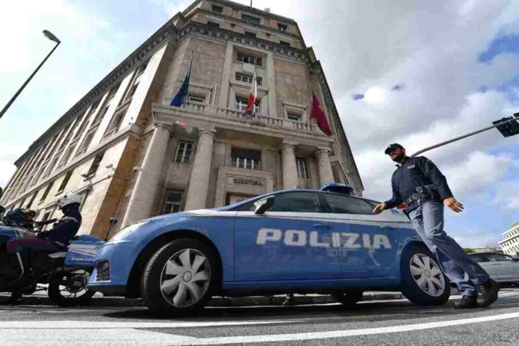 Polizia in servizio a Genova