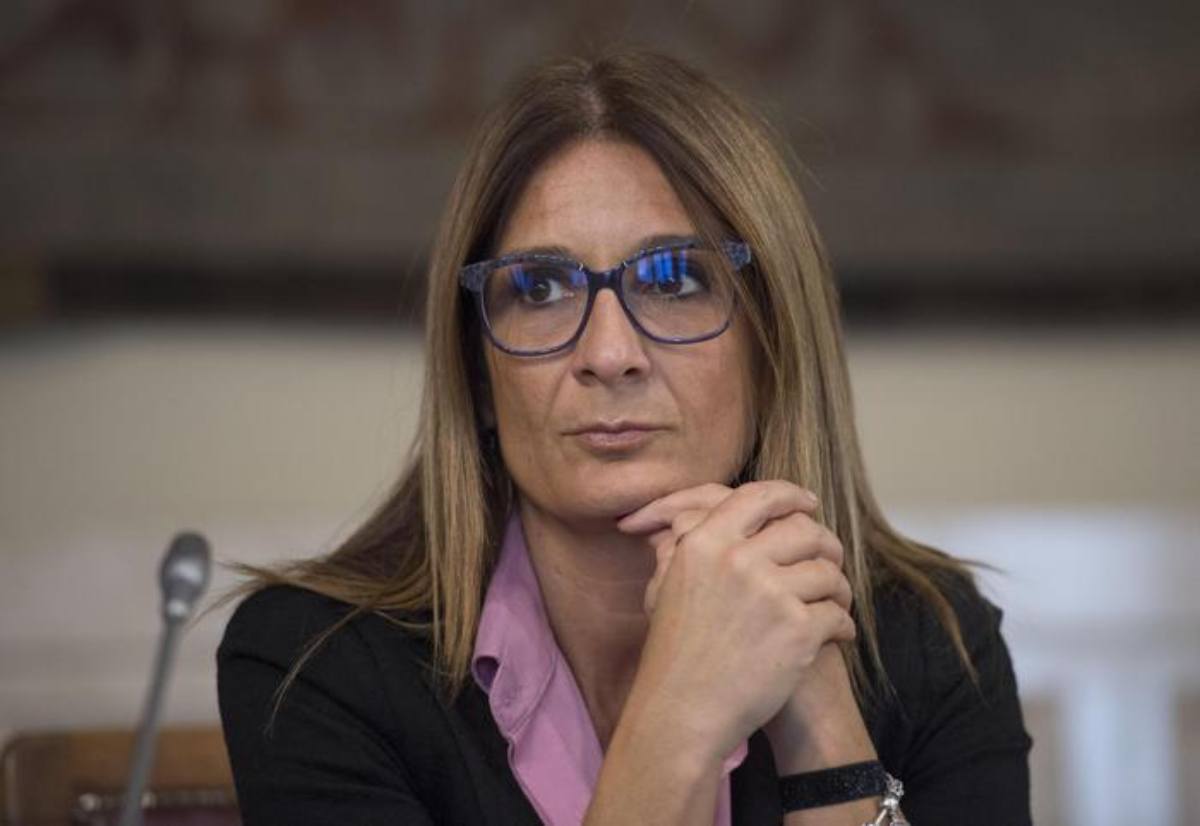 Politica in fibrillazione, Vannacci avanza a scapito del centrodestra. Le riformiste del Pd contro Elly Schlein