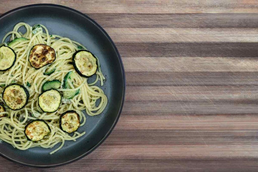 spaghetti zucchine e limone