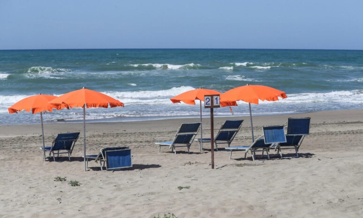 spiaggia ombrelloni