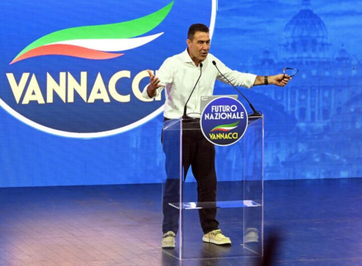 Vannacci posta il sondaggio: "Noi al 6,6%". Arianna Meloni: "Siamo noi la destra"