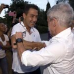 L'ex generale Roberto Vannacci e l'ex sindaco di Roma Gianni Alemanno