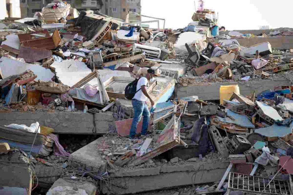 Una casa devastata dal sisma in Venezuela