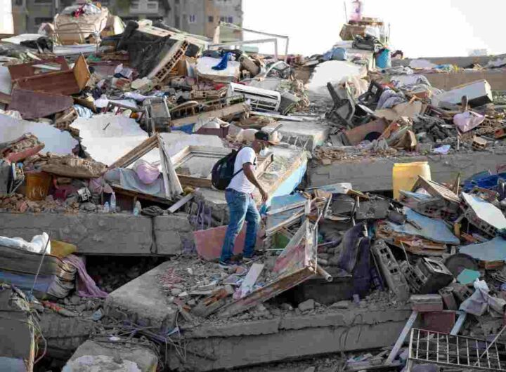 Una casa devastata dal sisma in Venezuela