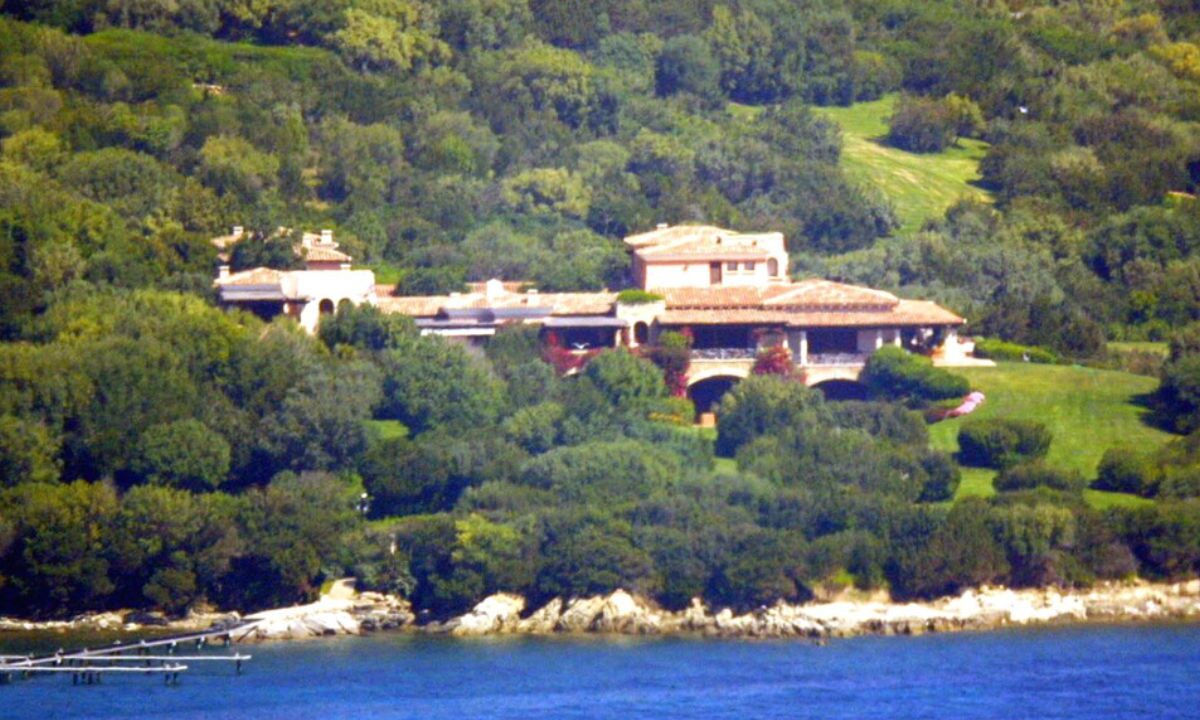 villa certosa