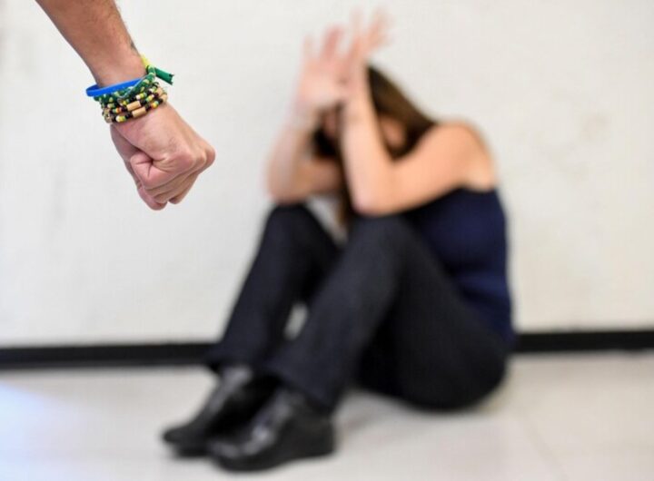 violenza su ragazza