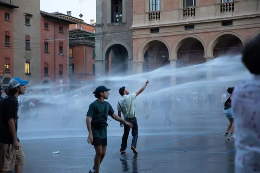 Manifestazione a Bologna per Fakir