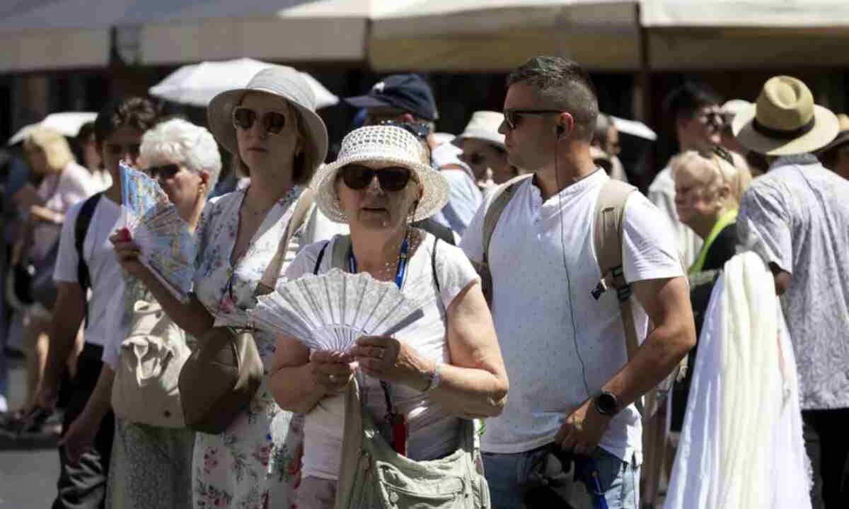 Turisti al sole