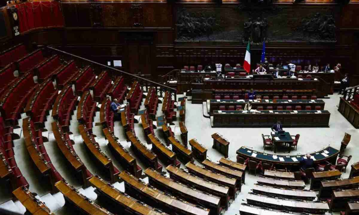 Nuova legge elettorale, perché le preferenze sono un terreno di scontro: ora il centrodestra dice di sì, Pd propone voto segreto