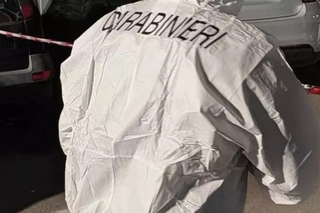 Una volante dei carabinieri