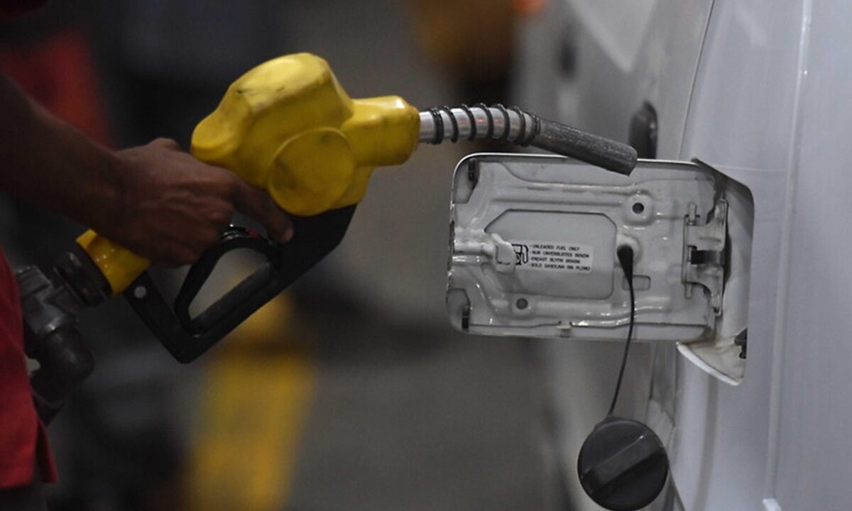 Pompa di benzina