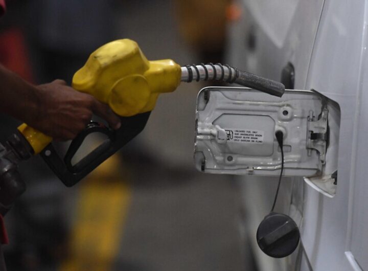 Pompa di benzina