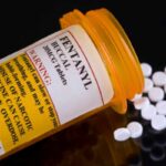 Che cose il fentanyl e perché è chiamata la "droga degli zombie": quanto è diffuso in Italia