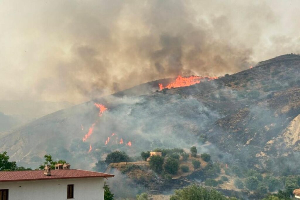 incendio collina