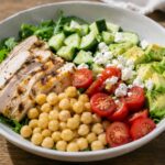 insalata estiva veloce con pollo e ceci