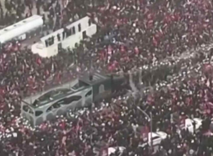 Corteo funebre in Iran
