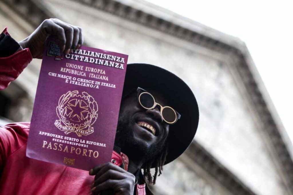 Un immigrato reclama la cittadinanza