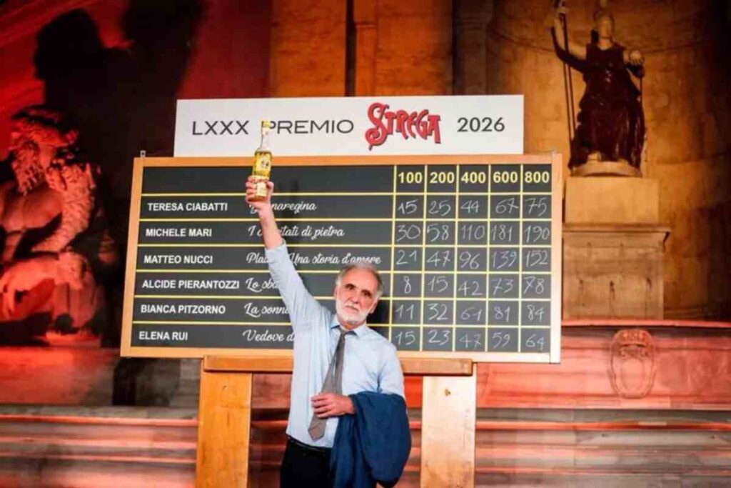 Michele Mari vince il Premio Strega 2026