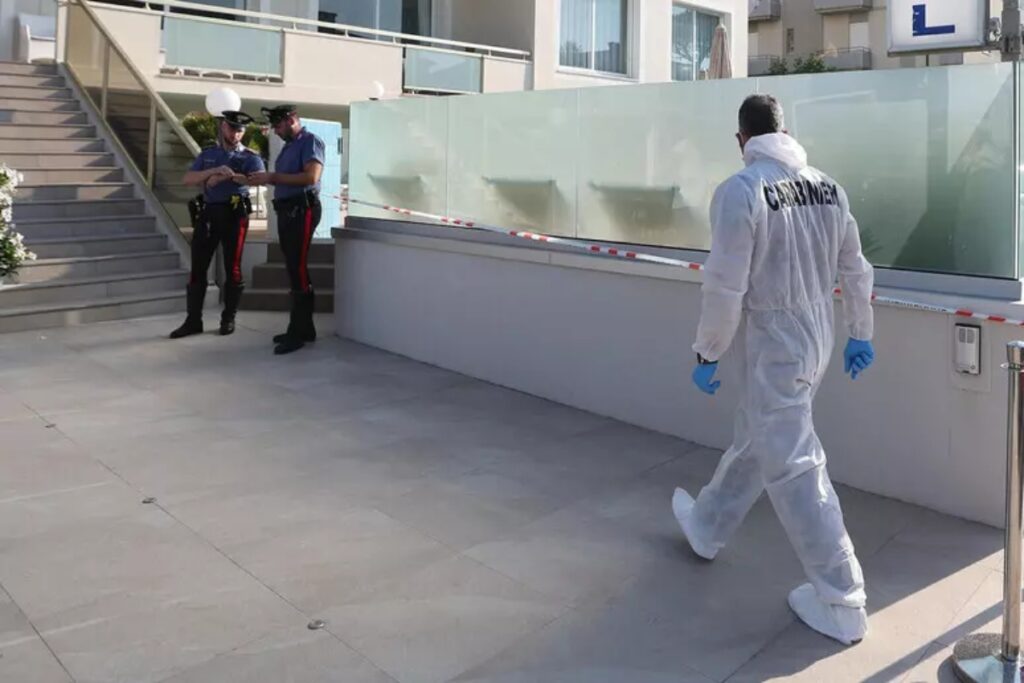 bimba annegata nella piscina dell'hotel