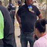 La moglie dell'agente sepolto sotto le macerie in Venezuela parla con il marito tramite una radio
