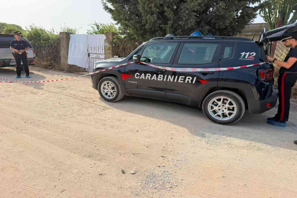 Spara in testa alla moglie e poi uccide il fratello, alba di sangue nel Cagliaritano