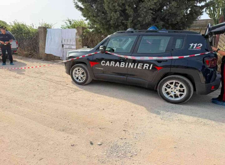 Spara in testa alla moglie e poi uccide il fratello, alba di sangue nel Cagliaritano