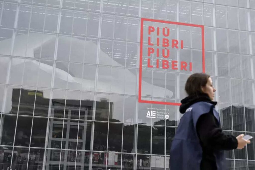 Più libri più liberi, addio al "patentino antifascista": organizzatori accettano anche le case editrici che non lo hanno sottoscritto