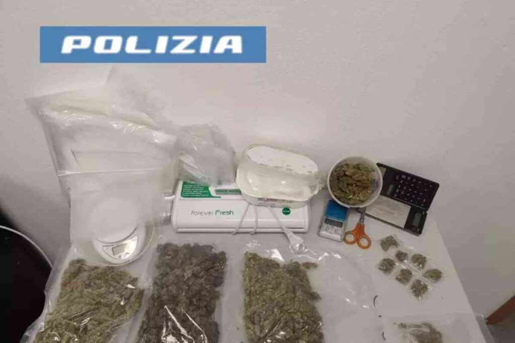 era ai domiciliari droga in casa catania