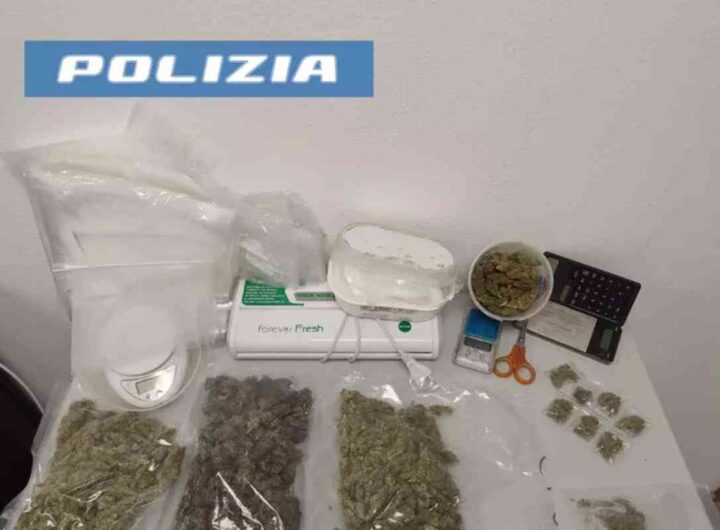 era ai domiciliari droga in casa catania