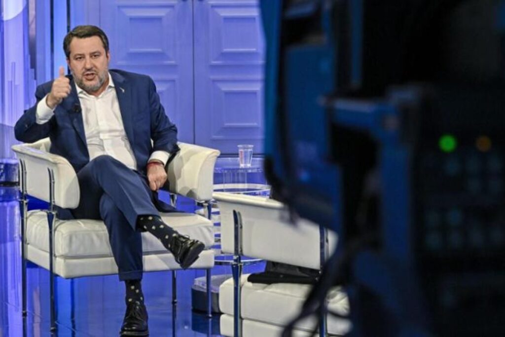 salvini in tv