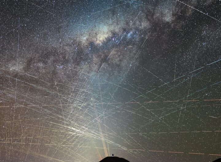 Dei satelliti