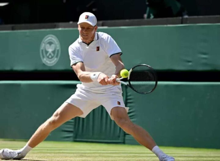 Sinner in semifinale a Wimbledon