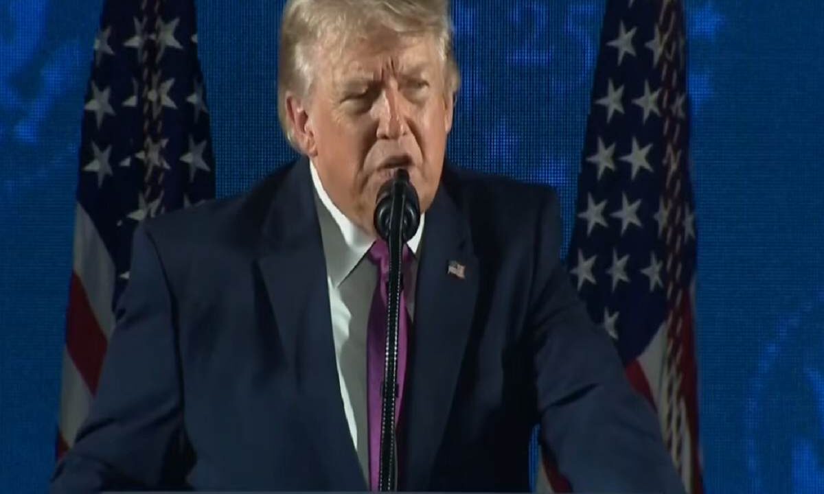 Trump parla di comunismo
