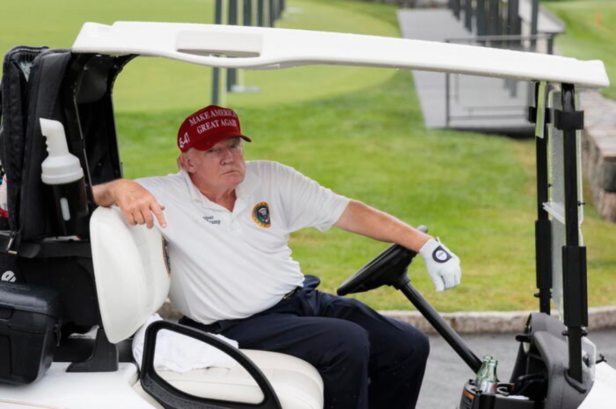 trump golf