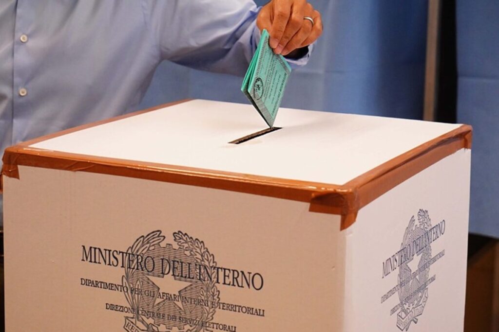 Un'urna elettorale