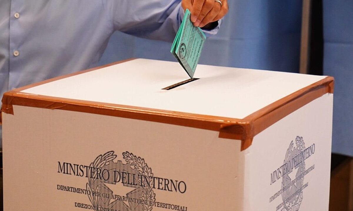 Un'urna elettorale