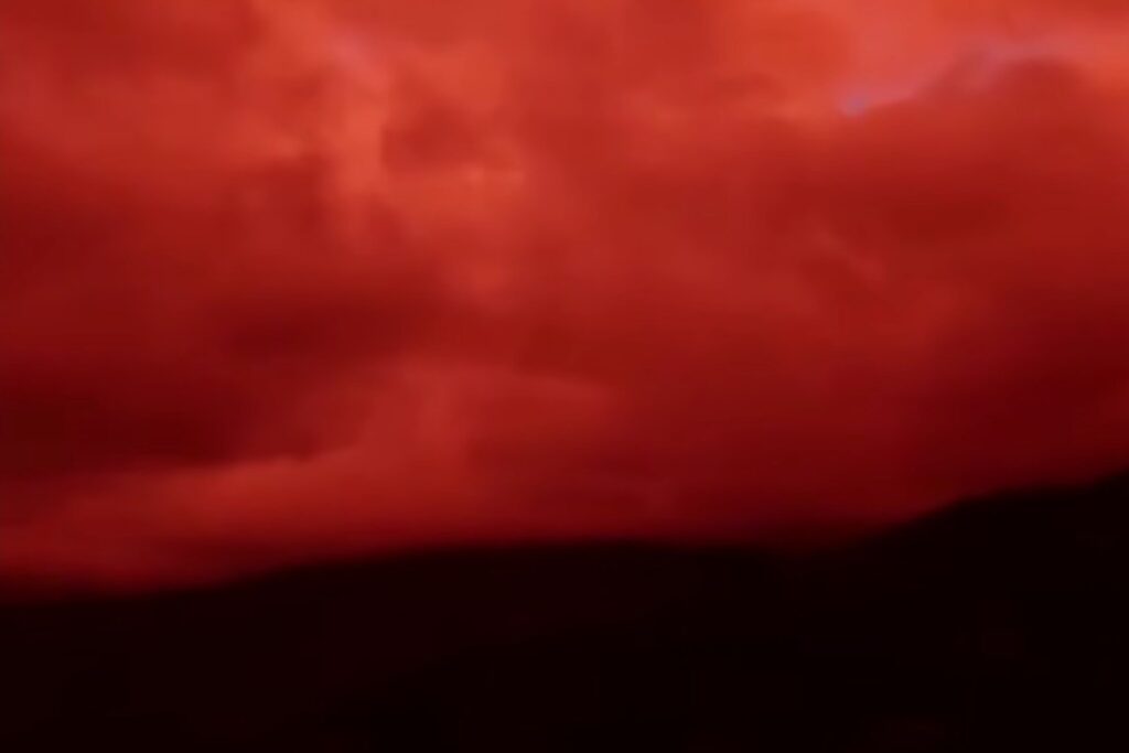 Cielo rosso in Venezuela