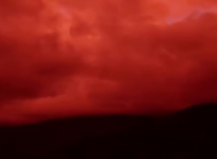 Cielo rosso in Venezuela