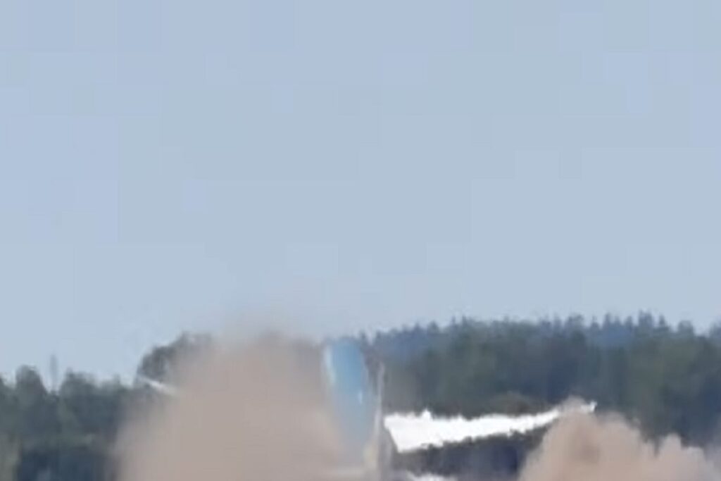 Il video dell'aereo della Vietnam Airlines che a Monaco "stacca" dalla pista di decollo troppo tardi