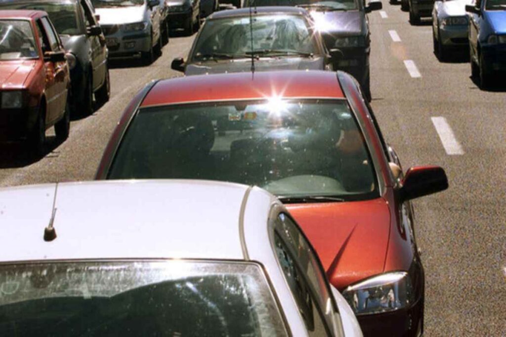 Auto al sole