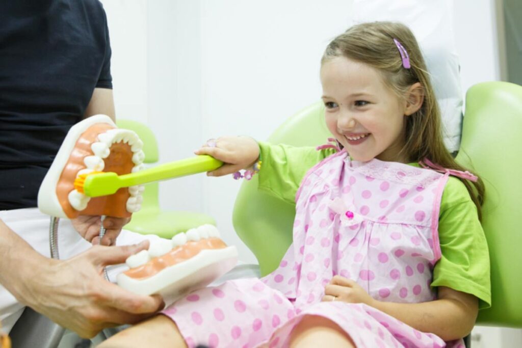 bambina dal dentista
