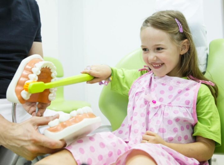 bambina dal dentista