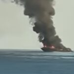 Yacht in fiamme