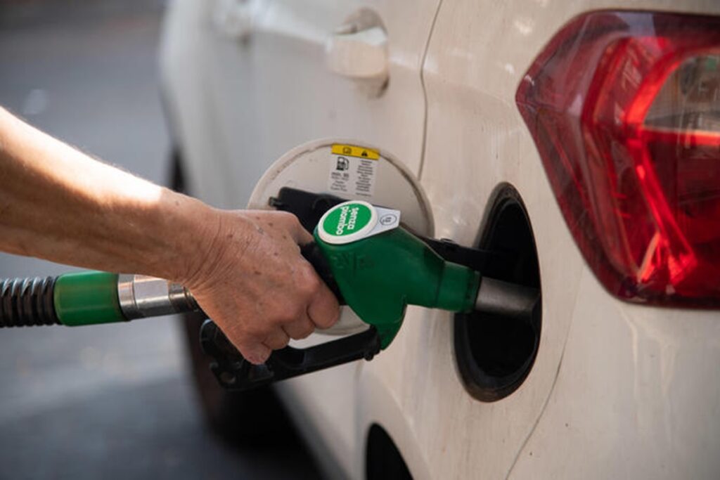 Benzina