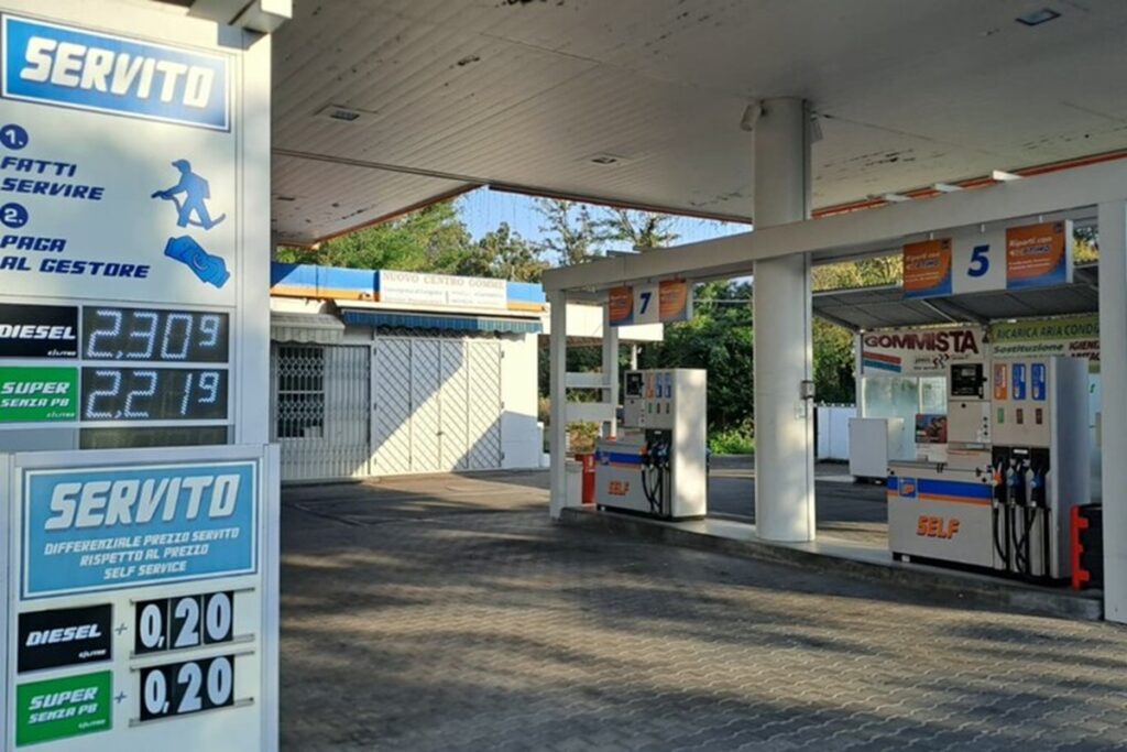 Una pompa di benzina