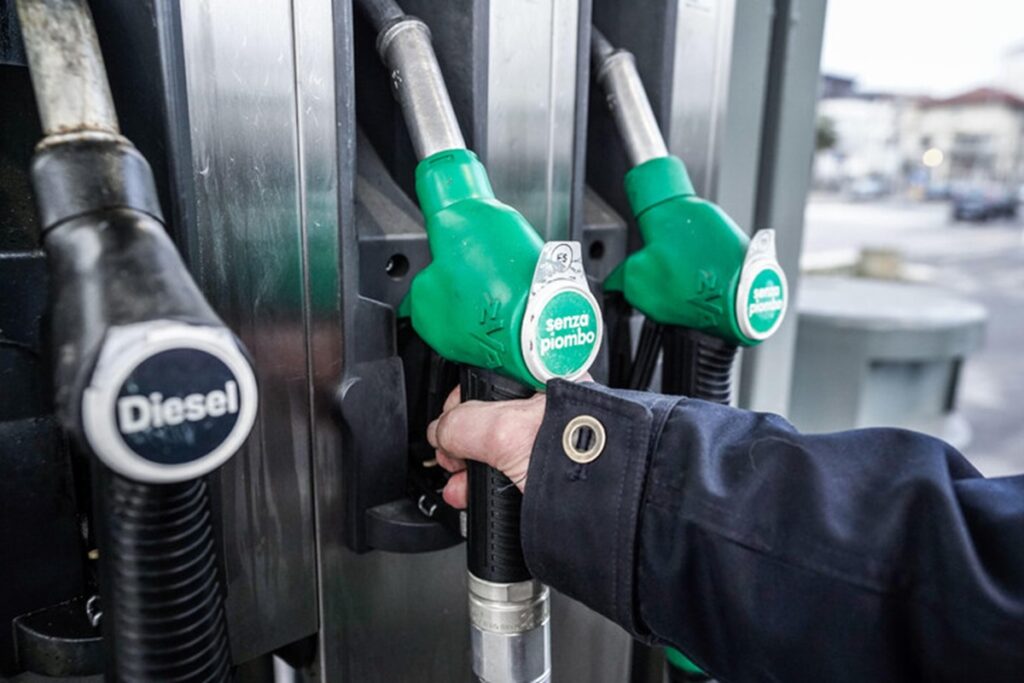 Benzina