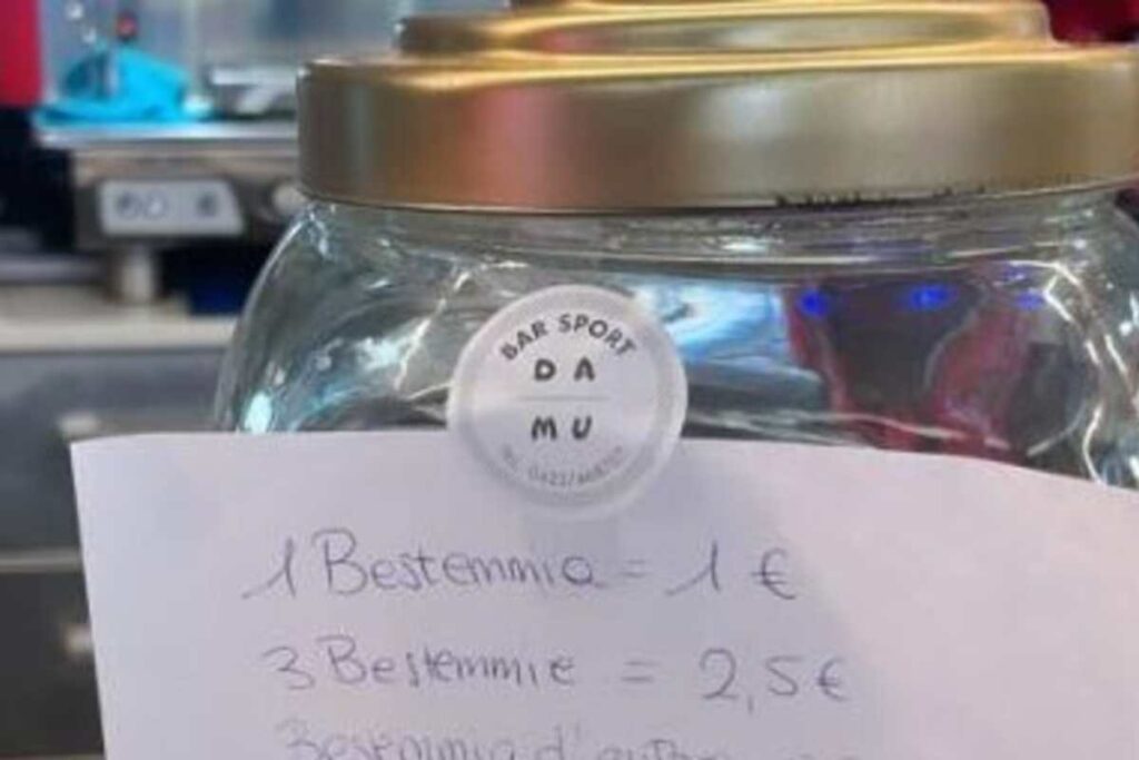 Una foto d'archivio che fa riferimento ad un bar che in provincia di Treviso ha deciso di tassare i clienti che bestemmiano