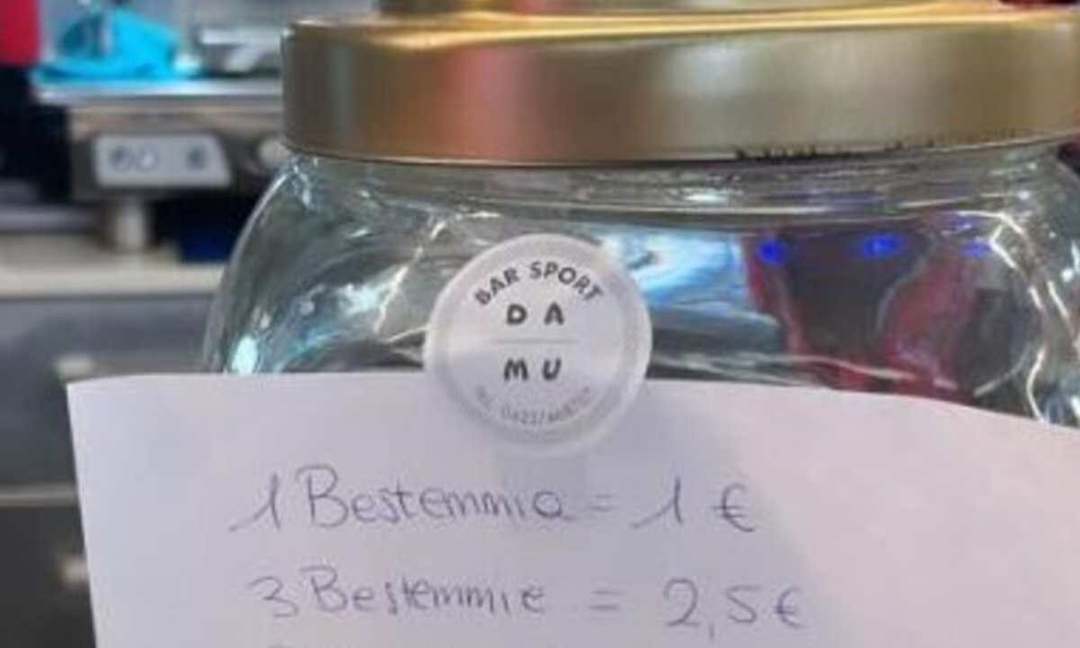 Una foto d'archivio che fa riferimento ad un bar che in provincia di Treviso ha deciso di tassare i clienti che bestemmiano